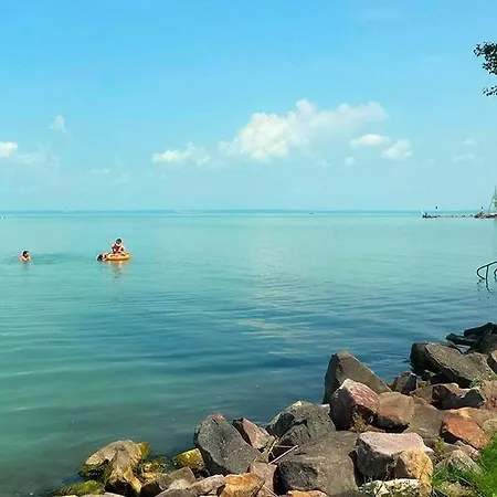 Ah- Sunset Beach Apartment Siofok Σίοφοκ