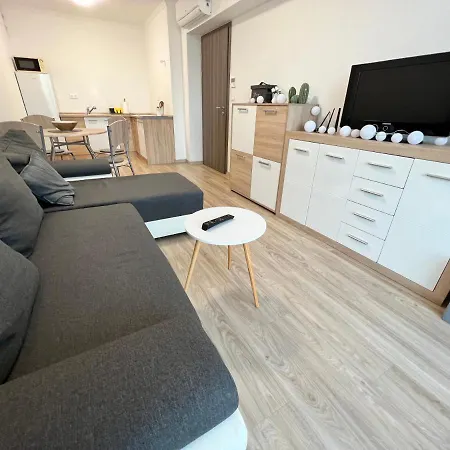 Ah- Sunset Beach Apartment Siofok * 希欧福克